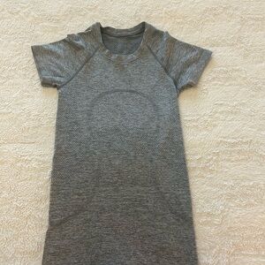 lululemon athletica Gray Swiftly Tech